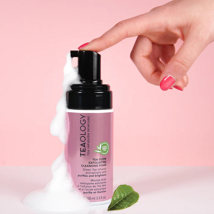 Schiuma Detergente Esfoliante Viso Tea Glow Foam