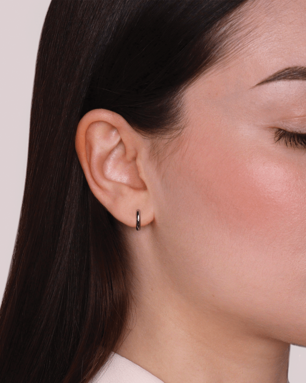 Orecchino singolo a cerchio Lia