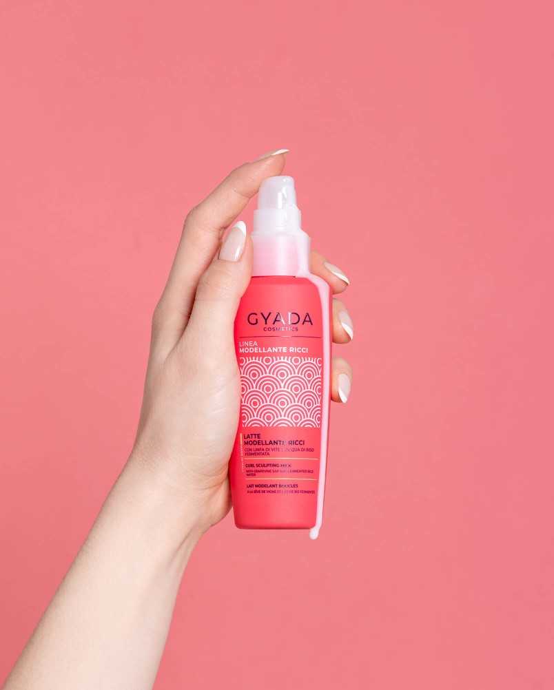 Latte modellante ricci anticrespo